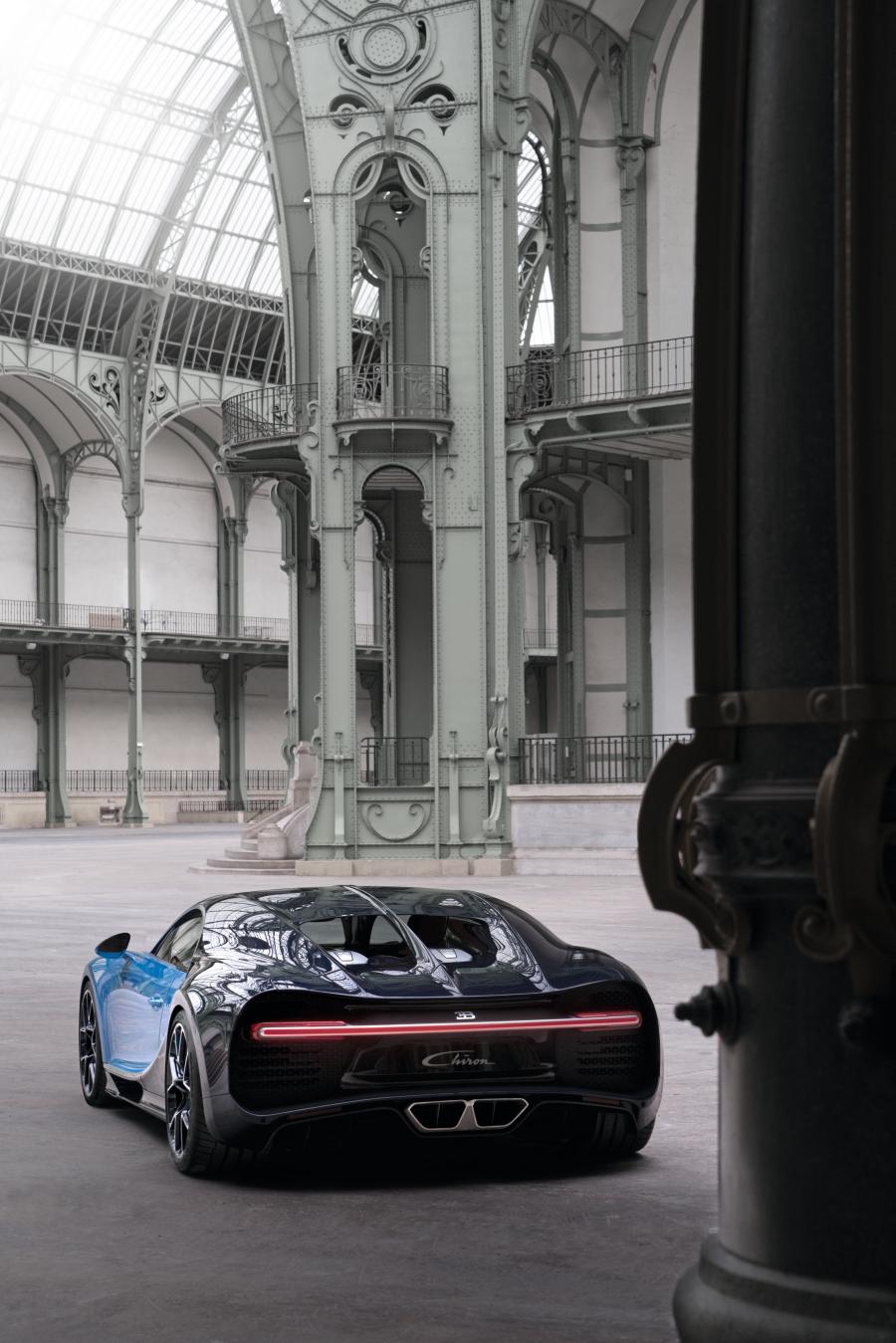  Bugatti Chiron 2016 года  (фото 21 из 51)